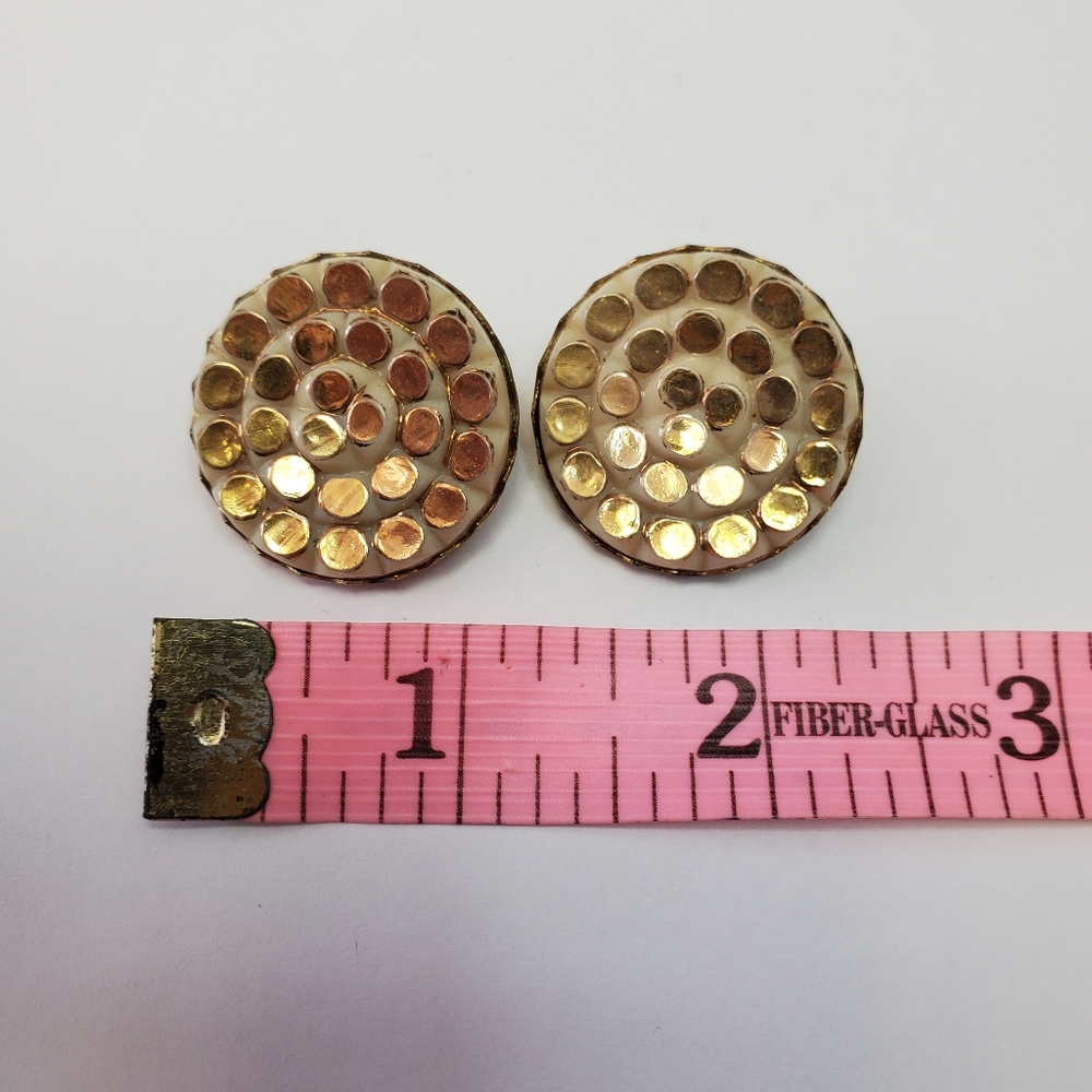 Vintage clip on earrings - Picture 5 of 5